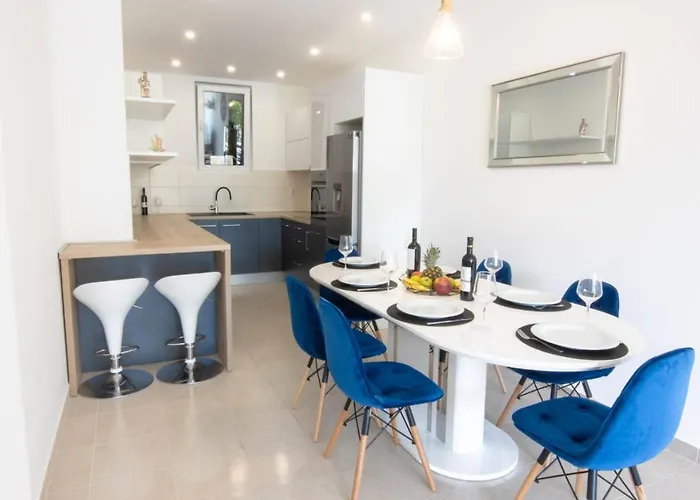 Cvita Free Parking *